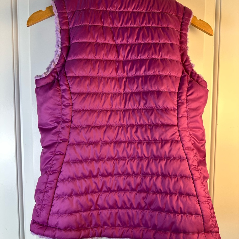 The North Face Magenta Reversable Puffer Vest - Picture 10 of 11